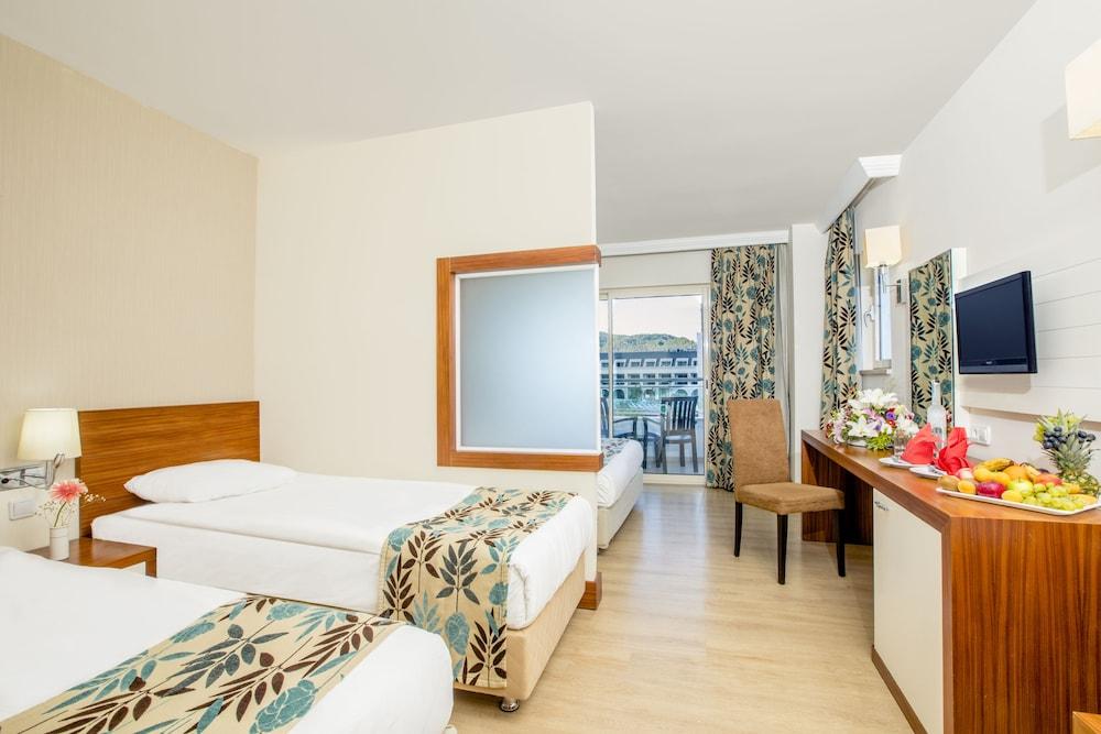 Greenwood Kemer Resort Экстерьер фото